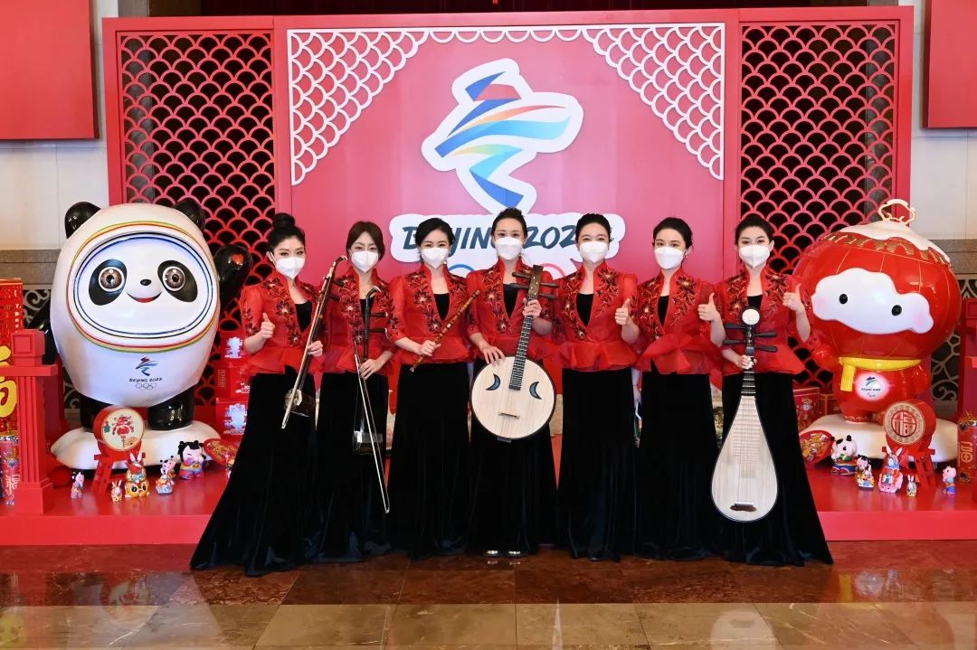 俪人行